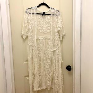 Agnes&Dora cream color lace kimono Sz L/XL